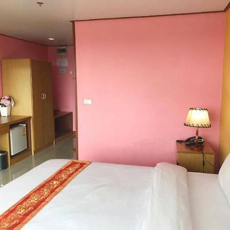 Toh Buk Seng Ayutthaya Hotel Exterior foto