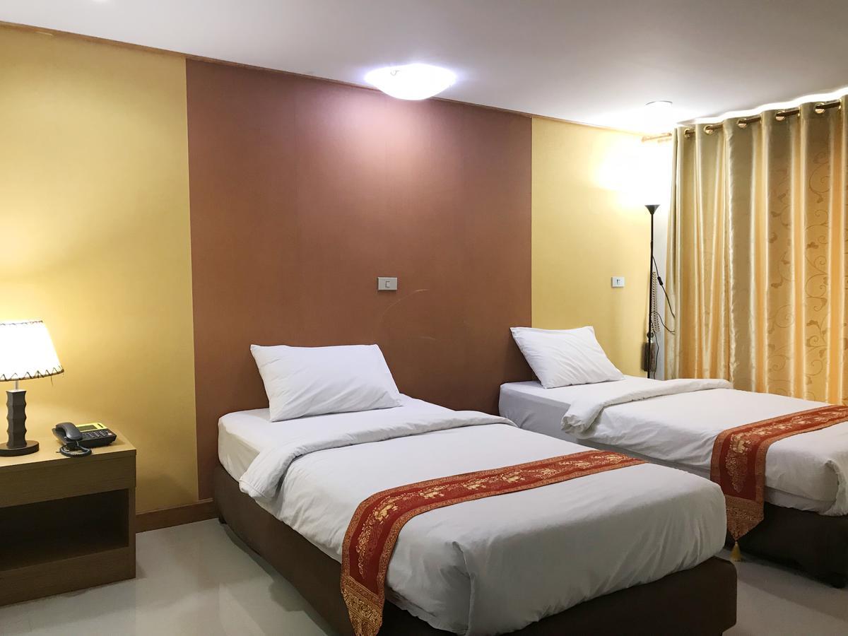 Toh Buk Seng Ayutthaya Hotel Exterior foto
