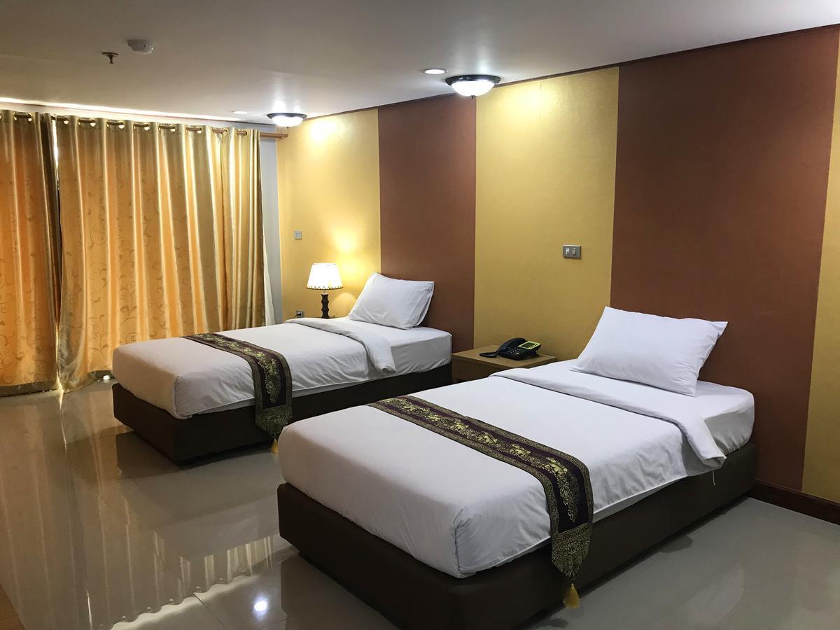 Toh Buk Seng Ayutthaya Hotel Exterior foto