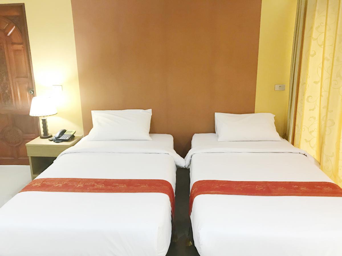Toh Buk Seng Ayutthaya Hotel Exterior foto