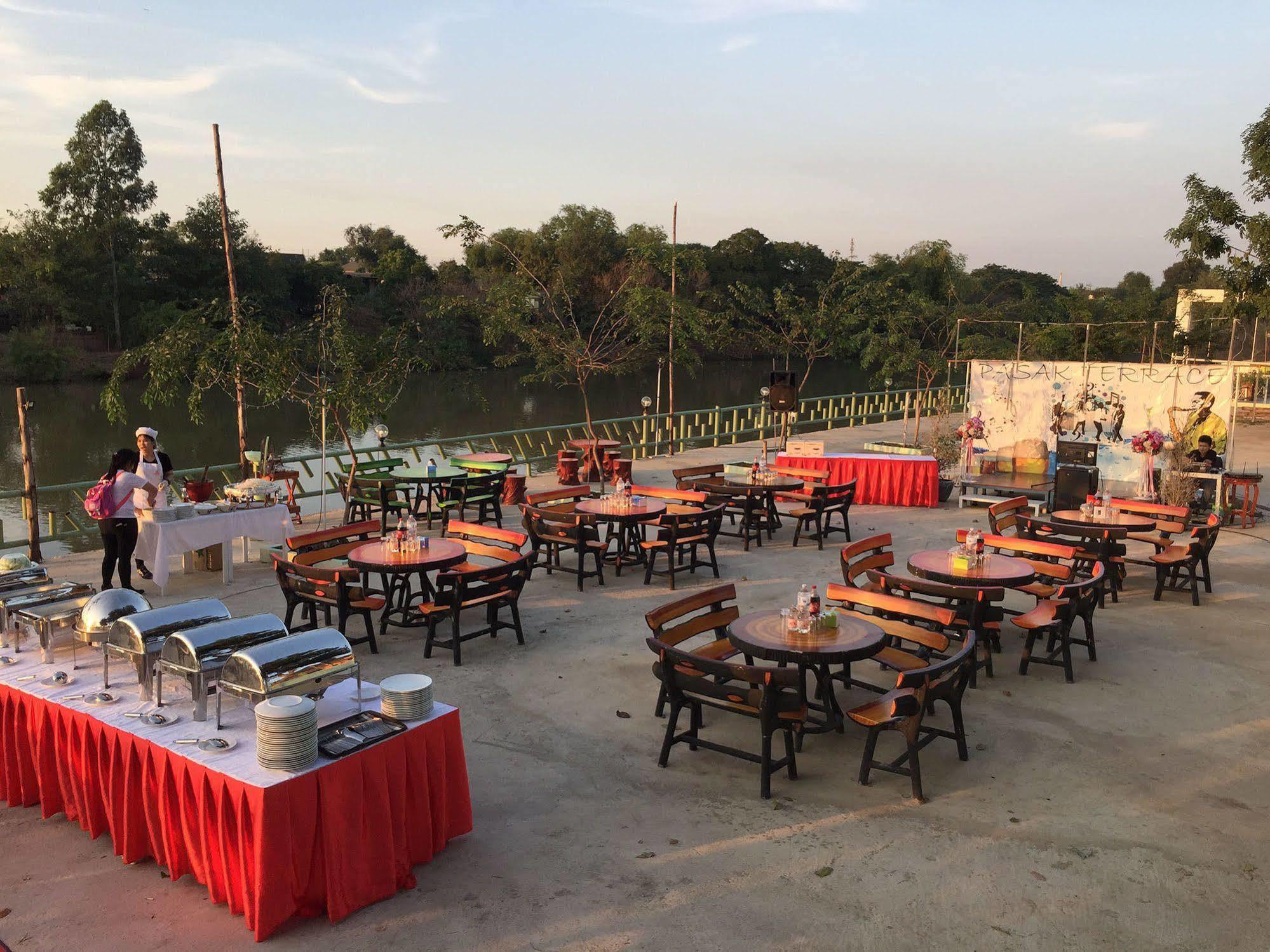 Toh Buk Seng Ayutthaya Hotel Exterior foto